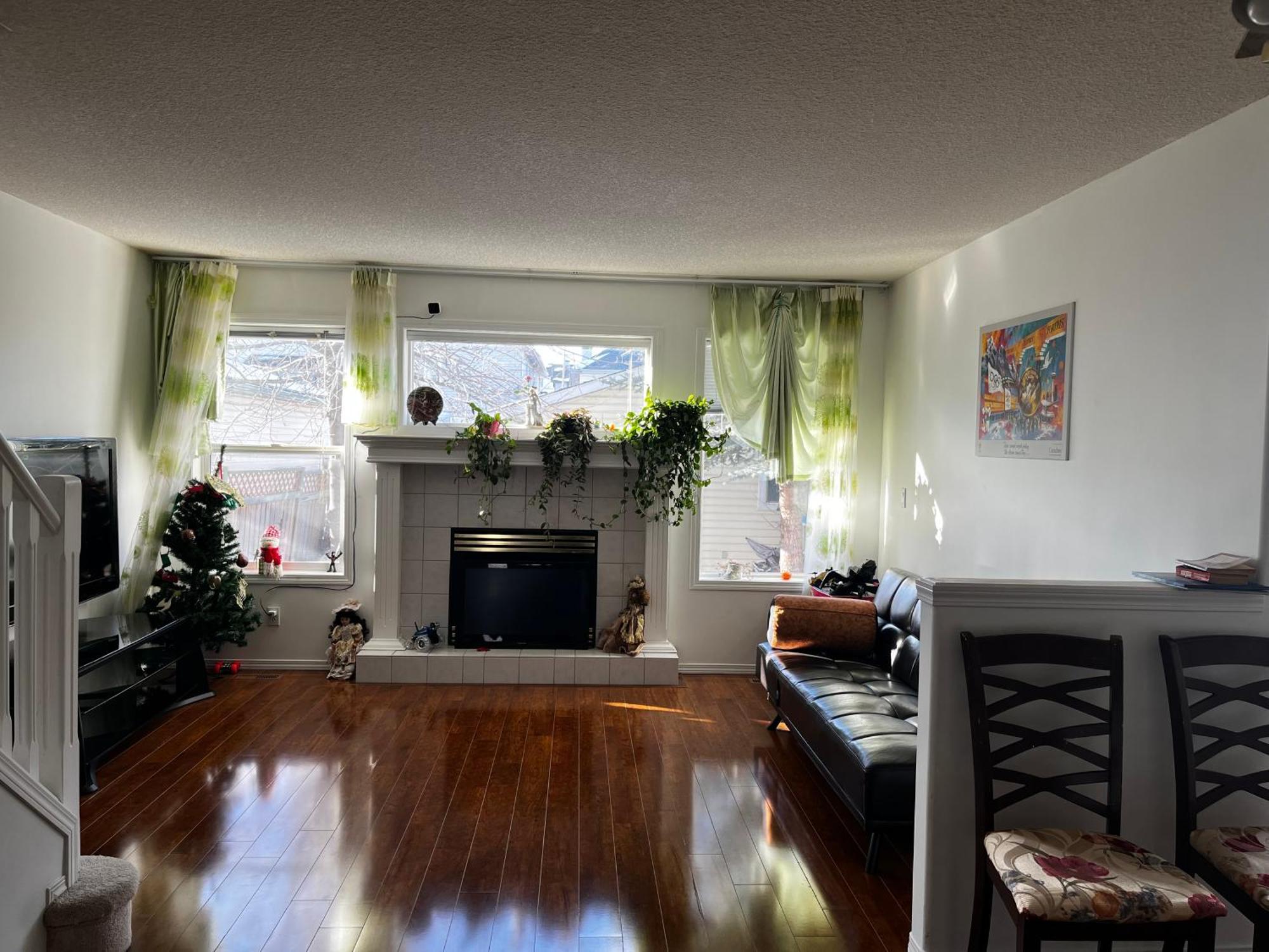 Hidden Valley New Basement Suite With Private Bathroom! 卡加利 外观 照片