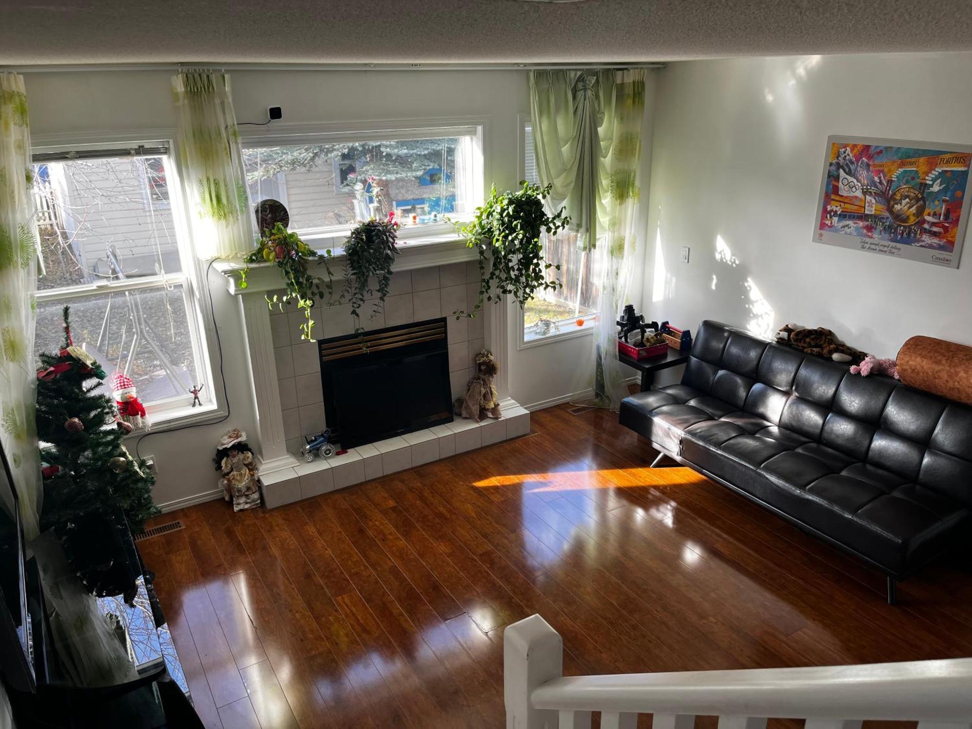 Hidden Valley New Basement Suite With Private Bathroom! 卡加利 外观 照片